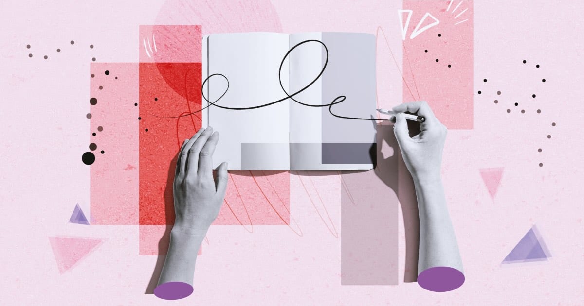 manos de mujer haciendo un informe